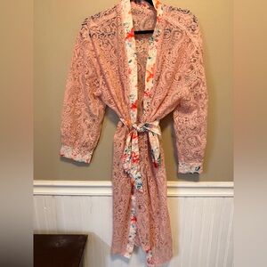 POL Pink Floral Lace Garment-Robe or Duster